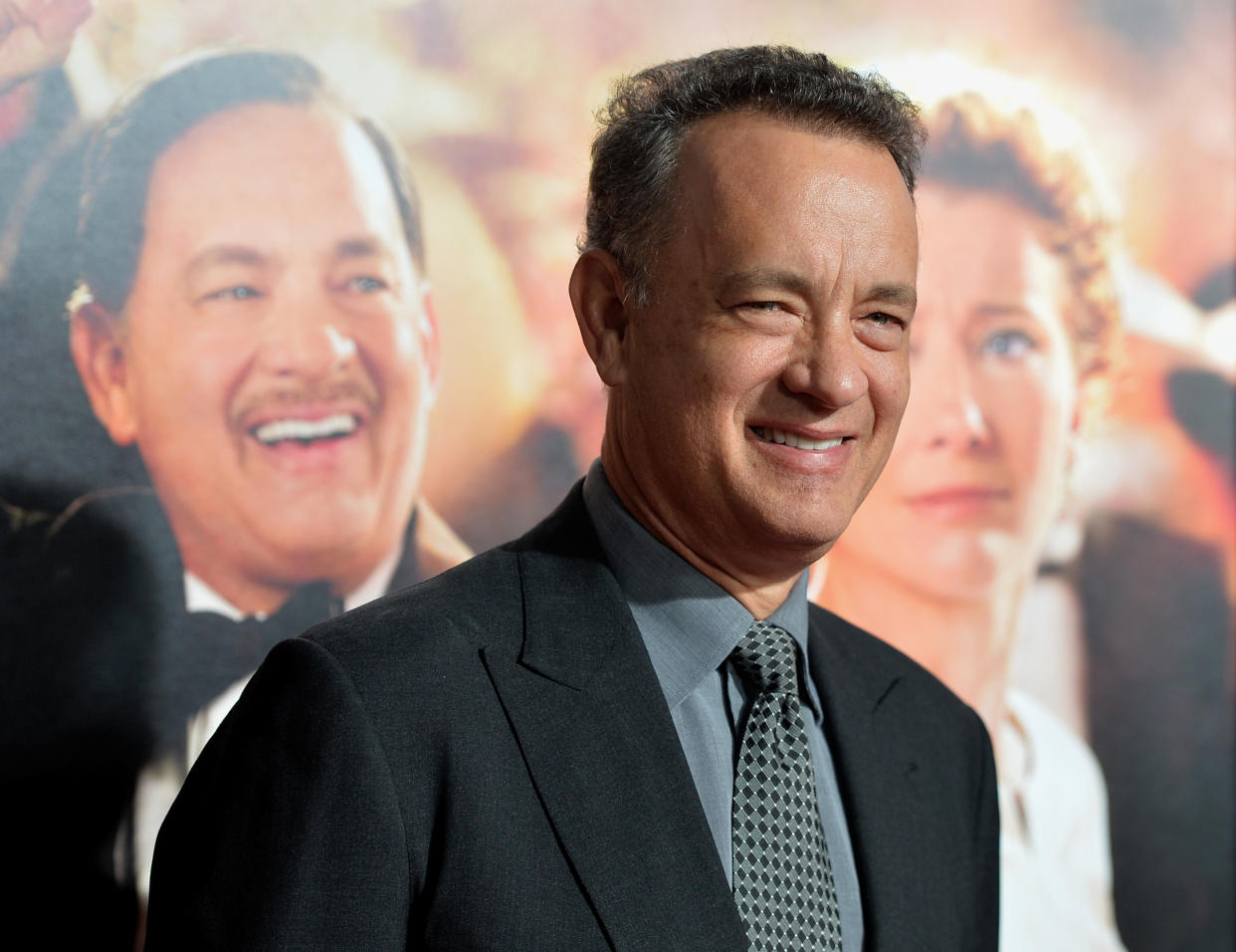HOLLYWOOD, CA - 7 DE NOVIEMBRE: El actor Tom Hanks asiste a la proyección de 