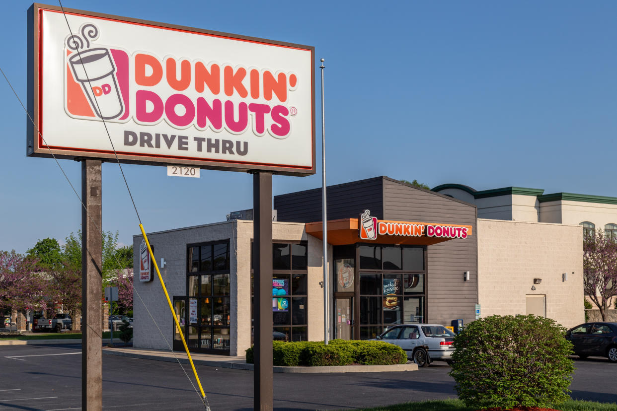 A Dunkin' Donuts in California allegedly refused to serve a deaf mom. (Photo: Getty Images)