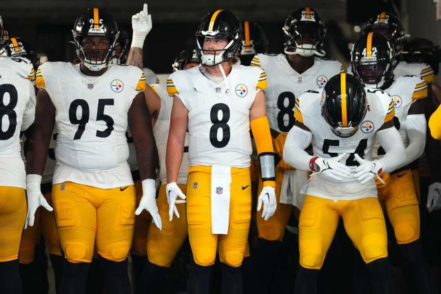 Steelers not home from Las Vegas yet, team flight diverted to