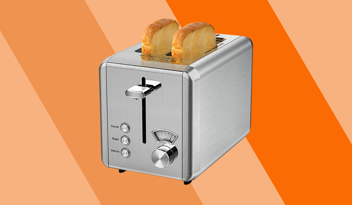 toaster with toast