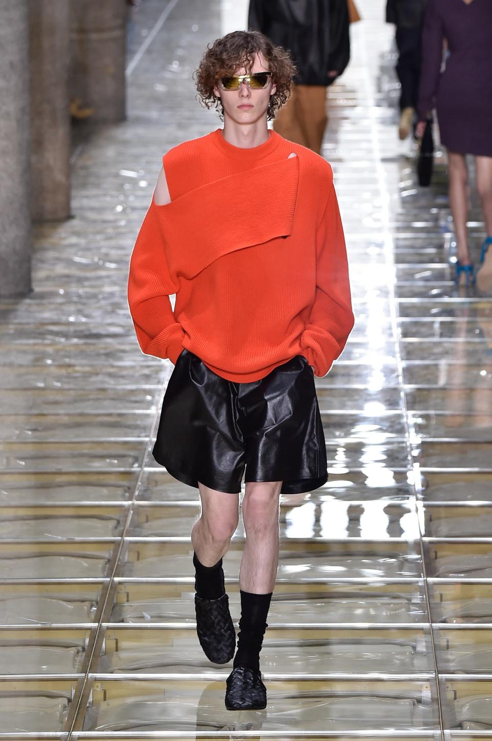 <h1 class="title">Bottega Veneta - Runway - Milan Fashion Week Spring/Summer 2020</h1><cite class="credit">Getty Images</cite>