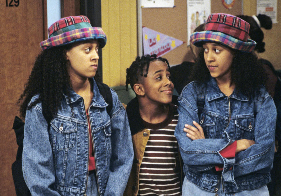 Roger from “Sister, Sister” is now a beautiful man and we do NOT want him to go home