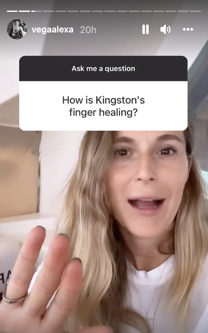 Alexa PenaVega answers a question about son Kingston in her Instagram Stories. (Photo: Instagram)