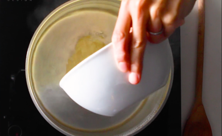 Should scrambled eggs be boiled rather than fried? [Photo: Vimeo]