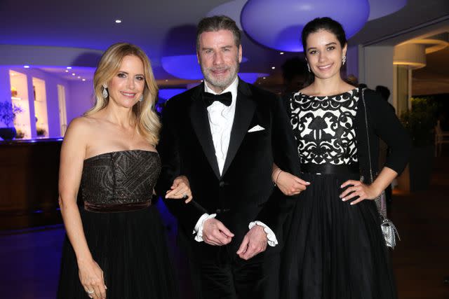 <p>Gisela Schober/Getty Images</p> Kelly Preston, John Travolta and Ella Travolta