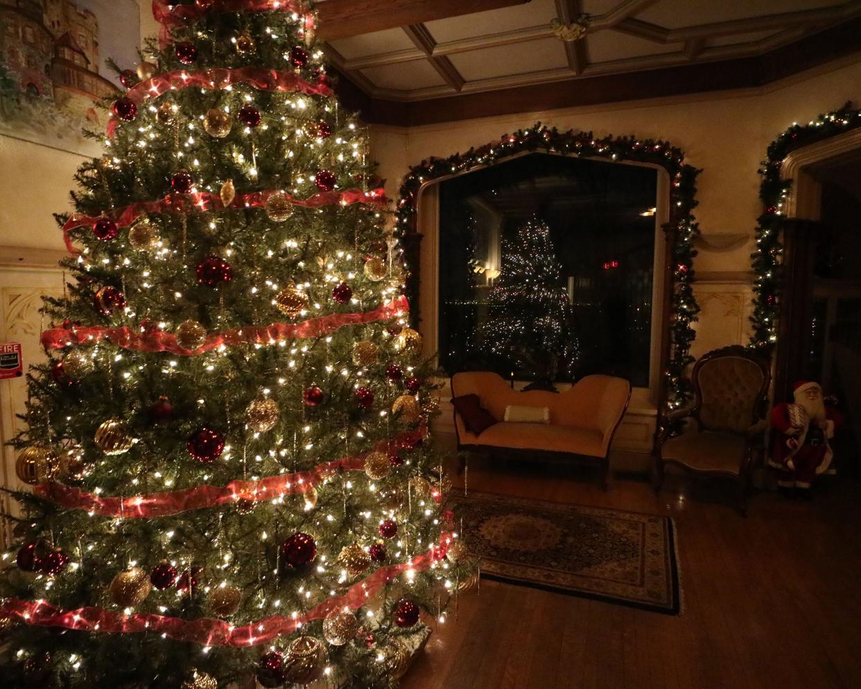 Kips Castle in Verona features a 1920s-era Christmas theme.