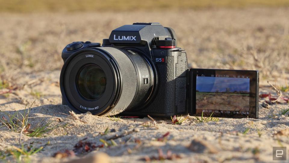 <p>Panasonic S5 II full-frame mirrorless camera review</p>
