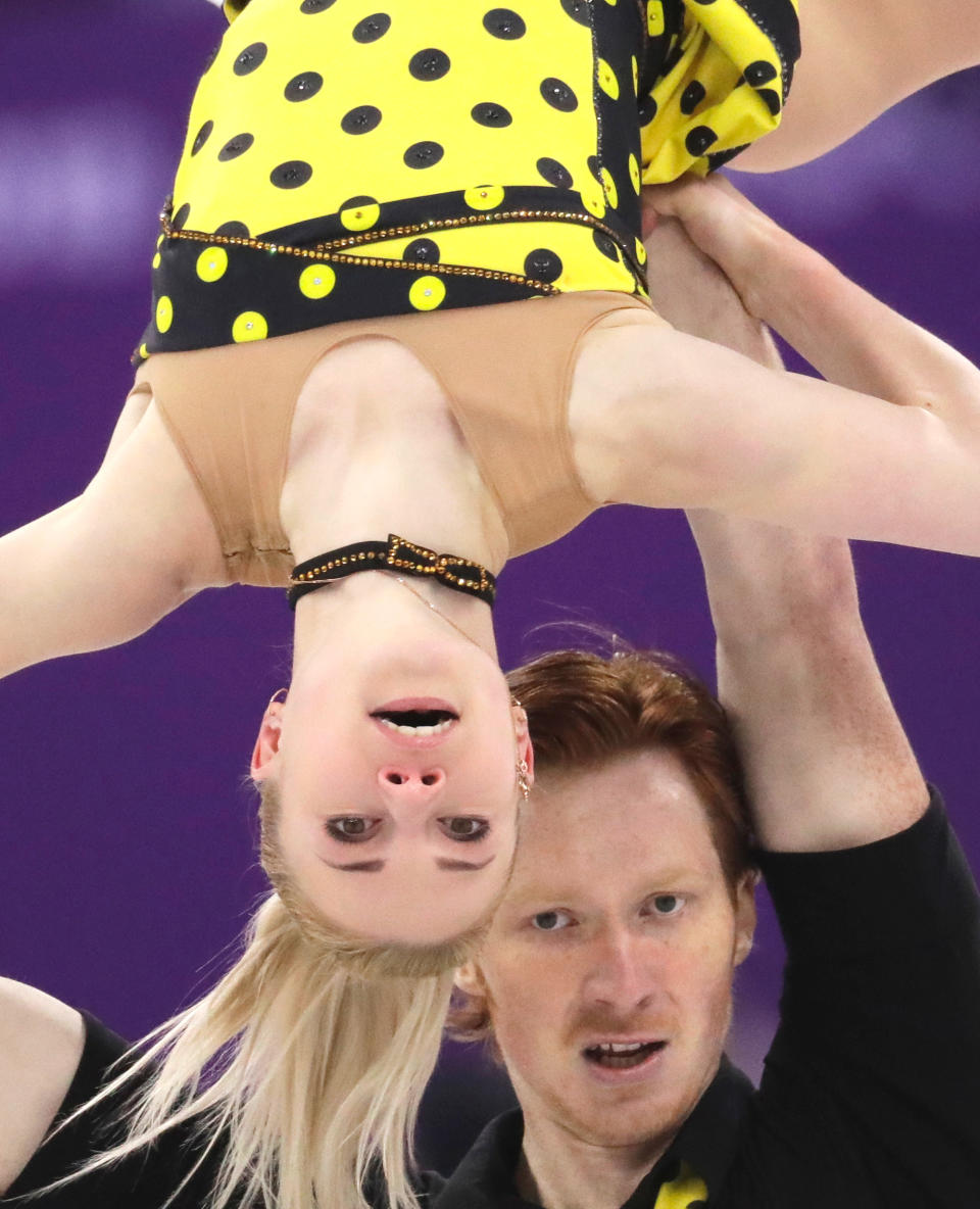 <p>Evgenia Tarasova and Vladimir Morozov of the Olympic Athletes of Russia perform in the pairs free skate figure skating final in the Gangneung Ice Arena at the 2018 Winter Olympics in Gangneung, South Korea, Thursday, Feb. 15, 2018. (AP Photo/Bernat Armangue) </p>