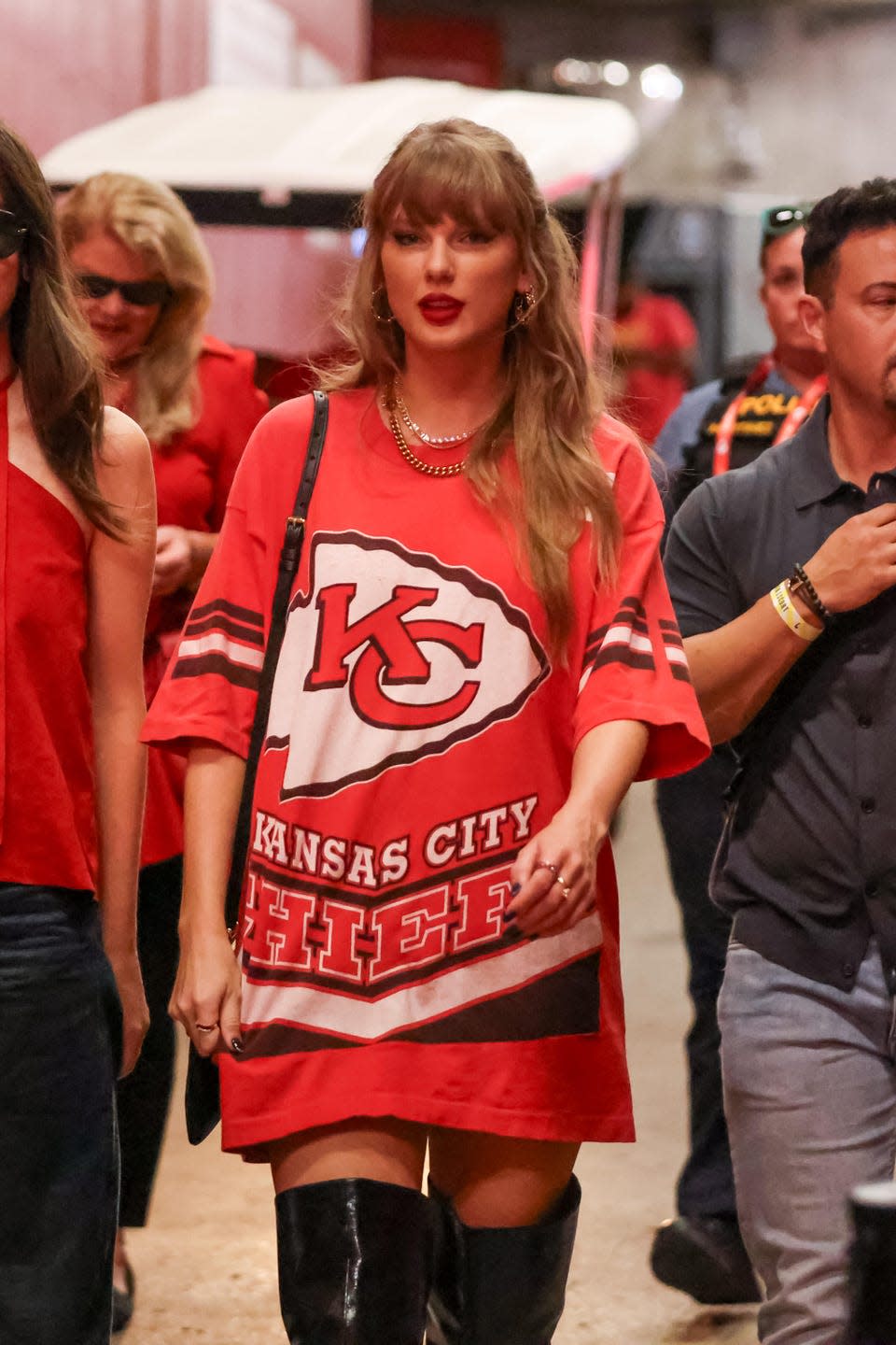 taylor swift has entered her wag era with travis kelce