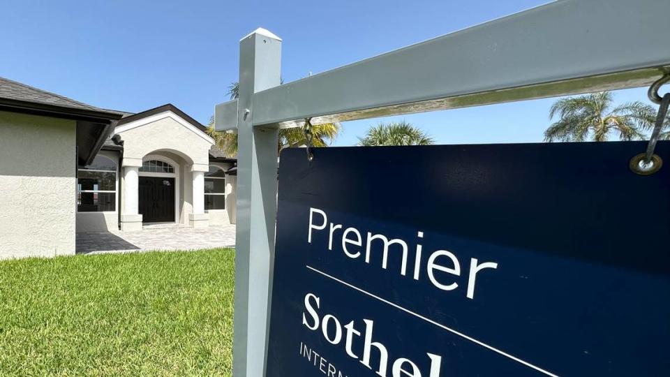 In July, for the third consecutive month, the sales of existing single-family homes in the Bradenton area increased, while the median price fell.