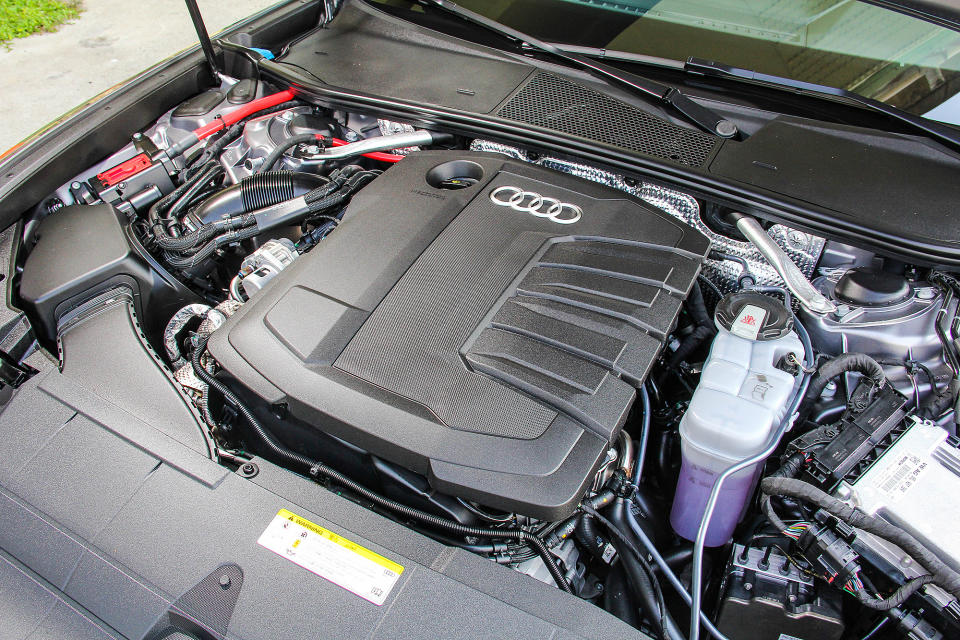 2.0 TDI 柴油引擎整合 12V Mild-Hybrid 微型油電複合動力系統，具有 204 匹馬力、 400Nm 扭力的最大輸出。