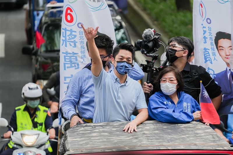 陳時中遊行大成功！激藍營選民投票？蔣萬安：有勝選信心也有危機意識。(圖/蔣萬安辦公室提供)