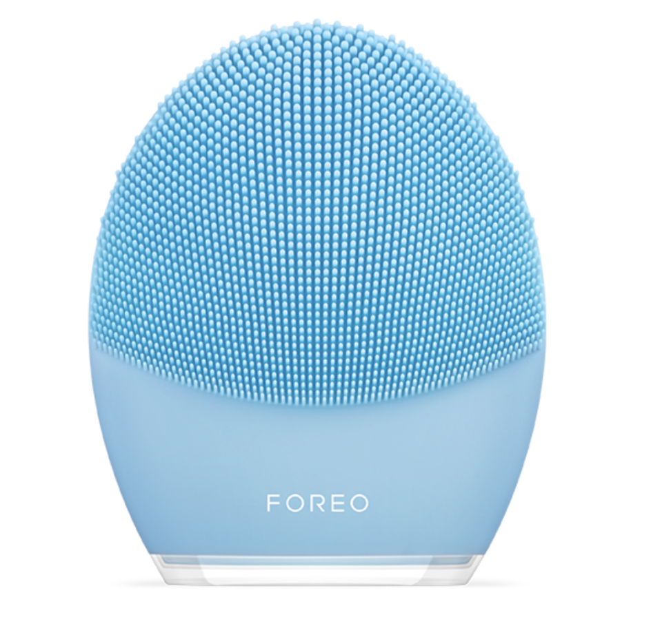 40) Foreo Facial Spa Massager