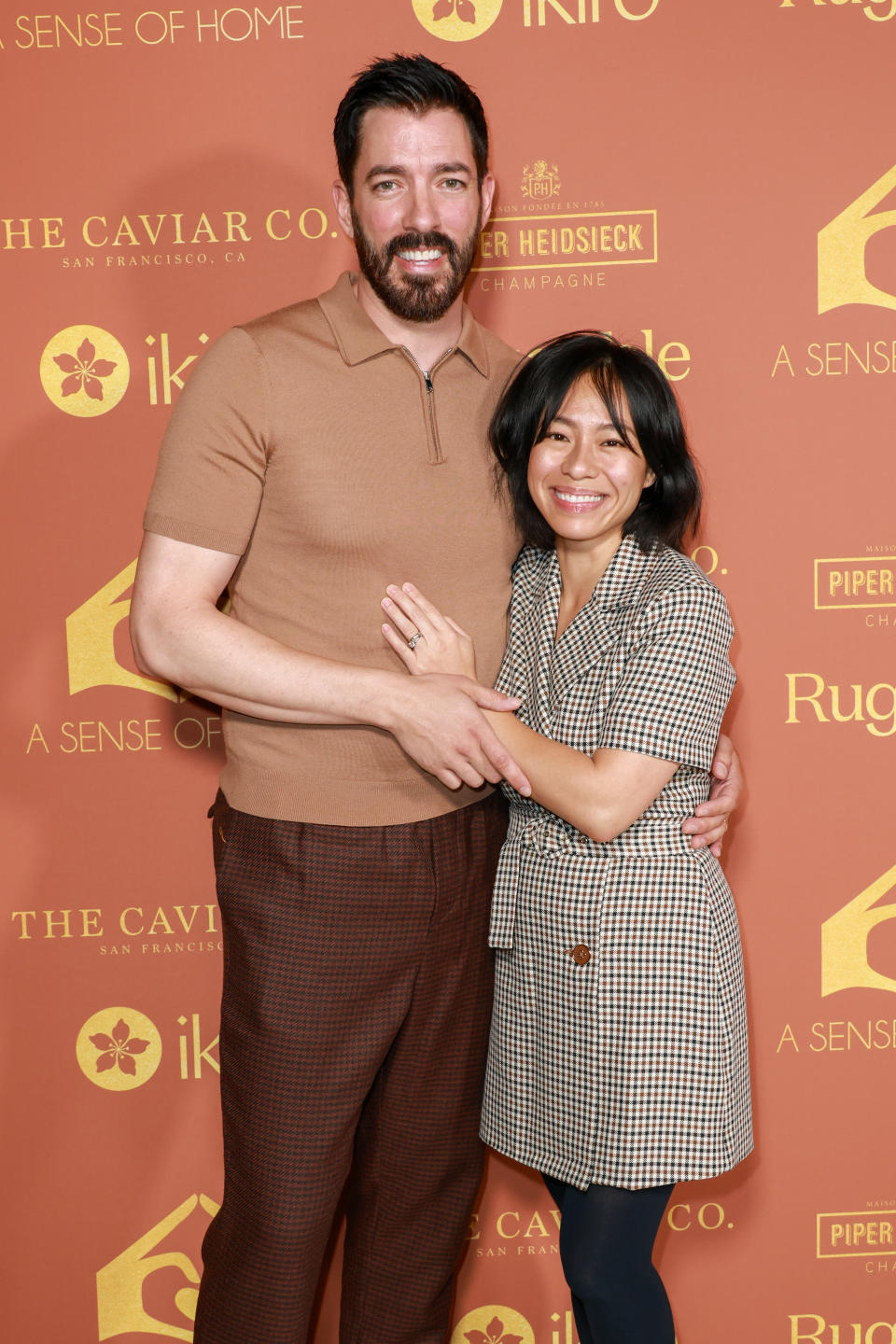 Drew Scott and Linda Phan at the A Sense of Home Gala held on October 21, 2023 in Los Angeles, California. (Photo by Elyse Jankowski/Variety via Getty Images)