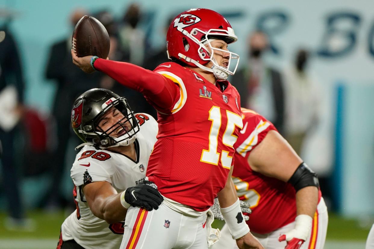 MAHOMES-SPORTING (AP)