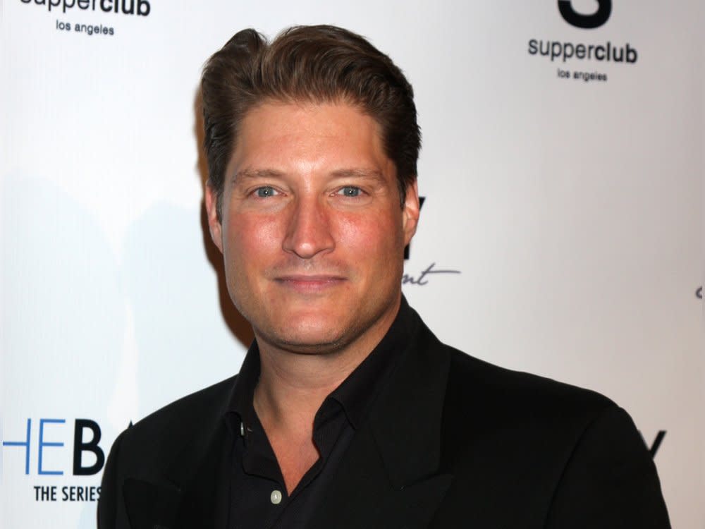 Sean Kanan ist aktuell in der Netflix-Serie "Cobra Kai" zu sehen. Dabei hätten sein Leben und seine Karriere während der Dreharbeiten zu "Karate Kid 3" ein jähes Ende finden können. (Bild: Copyright (c) 2015 Kathy Hutchins/Shutterstock)