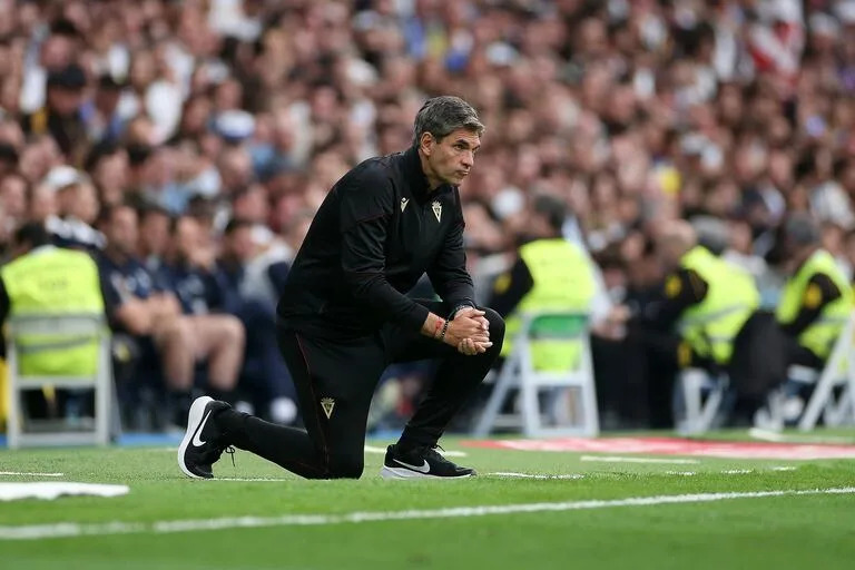 El Cádiz de Mauricio Pellegrino empató y descendió a la segunda categoría. El entrenador es uno de los candidatos a dirigir a Independiente tras la salida de Carlos Tevez del club de Avellaneda