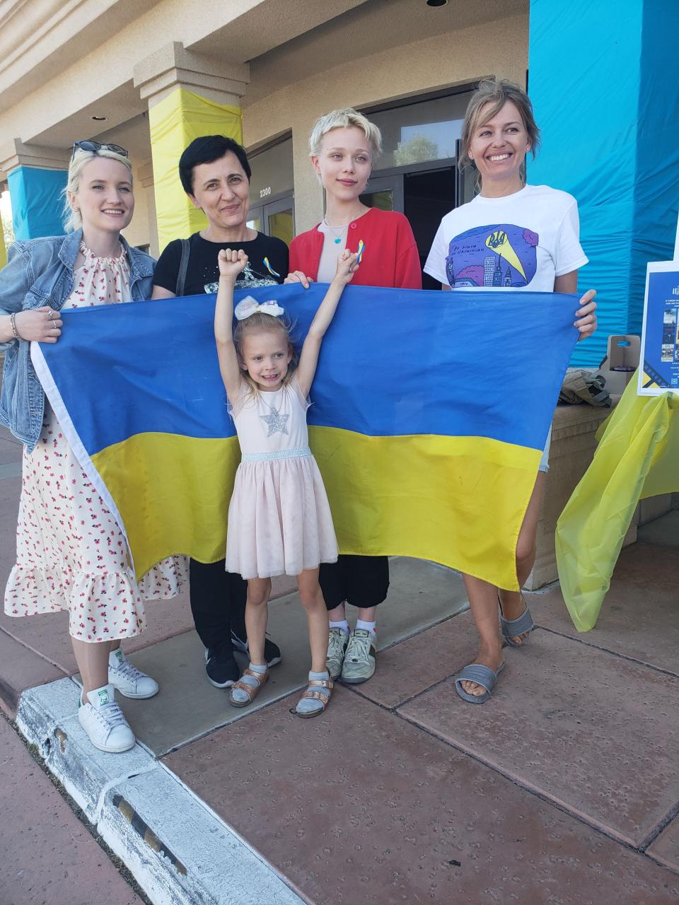 Attendees at the film festival included Polina Buchak; prominent director Galyna Kuuivichak-Sakhno; her daughter, Ukrainian actress Ivanna Sakhno; and Alina Petrovska and daughter Christina Minzianova, who sang Ukrainian songs to the audience at festival.