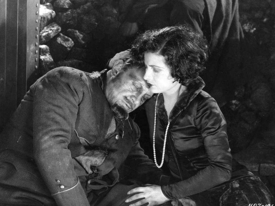 Emil Jannings and Evelyn Brent in the Josef Von Sternberg's 'The Last Command' (Getty Images)