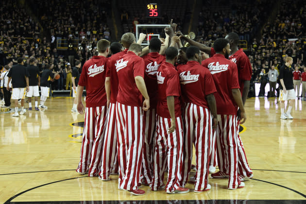 How Indiana began wearing its trademark candy-striped warmup pants - Yahoo  Sports