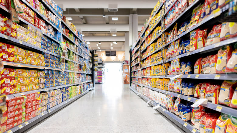 empty grocery store aisle 