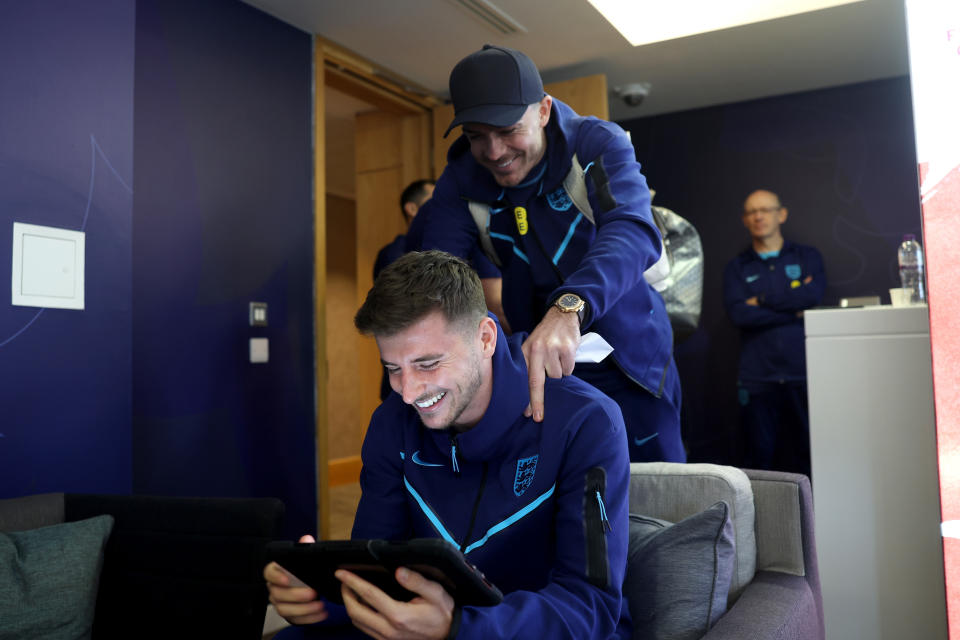 BURTON UPON TRENT, ENGLAND - NOVEMBER 14: Mason Mount and Jack Grealish of England arrive at St George's Park on November 14, 2022 in Burton upon Trent, England. (Photo by Eddie Keogh - The FA/The FA via Getty Images)