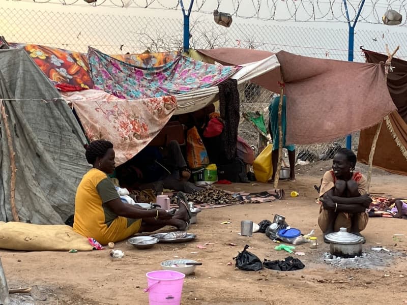 Countless civilians are living in difficult conditions in makeshift refugee camps on the border with South Sudan after fleeing years of deadly conflict in Sudan.  Eva Krafczyk/dpa