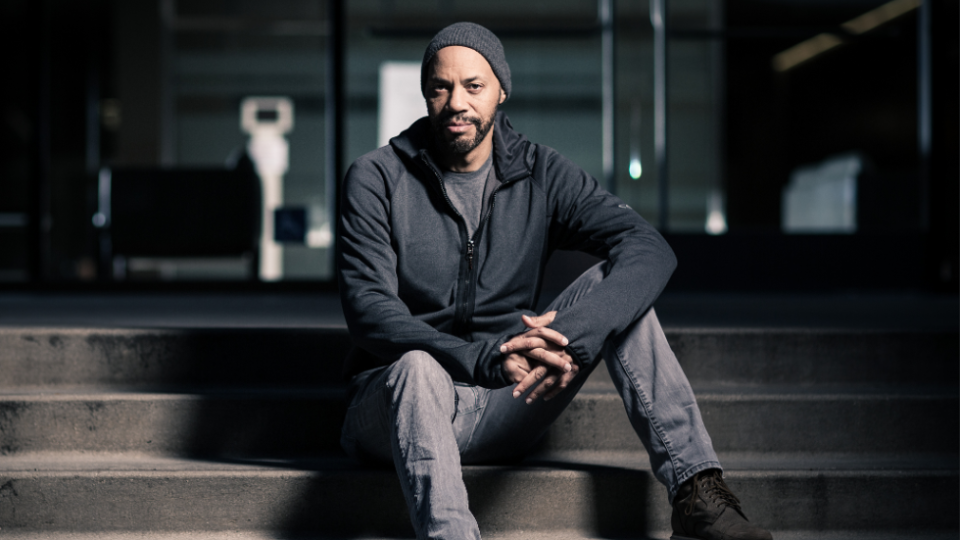 Mequon native and No Studios founder John Ridley is co-writer and an executive producer of "Five Days at Memorial," a limited series debuting on Apple TV+ Aug. 12.