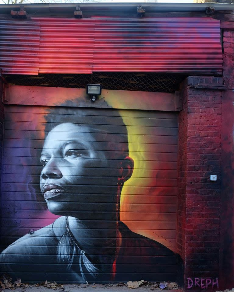 <p>Diese Künstlerin aus England hat sich auf die Porträts von Schwarzen konzentriert. Hervorgehoben werden die Porträts durch leuchtende Farben. (Foto: Instagram, Dreph) </p>
