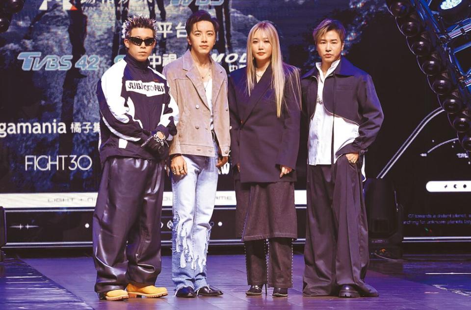 健志（左起）、坤達、A-Lin、歐弟17日出席《原子少年2》首錄記者會。（陳俊吉攝）
