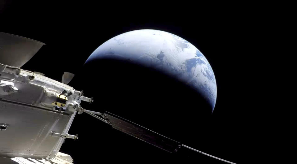 The Orion spacecraft approaches Earth (NASA via AP / AP)