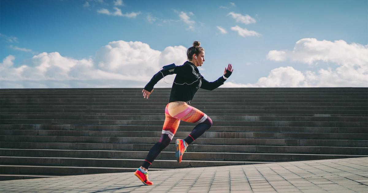 What is the difference between running tights and leggings? - 220 Triathlon