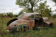 <p>Here’s one of Ron’s Auto Salvage’s older residents, a 1948 Chevrolet Business Coupe. Long gone is the 3.5-liter six-cylinder engine, that would once have taken the car to 60mph in a stately 22sec, eventually winding its way to a top speed of <strong>74mph. </strong></p>