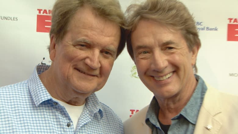 'How's it going, eh?' Bob and Doug McKenzie help raise $325K in special show