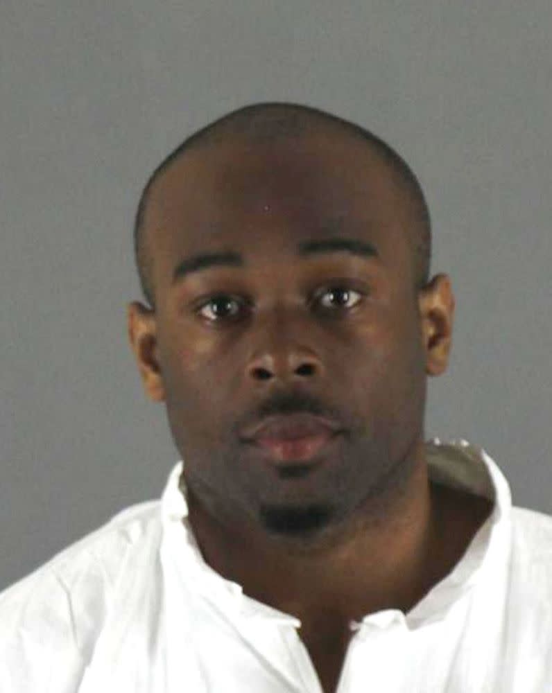 Man Pleads Guilty to Throwing Boy Off Mall of America Balcony