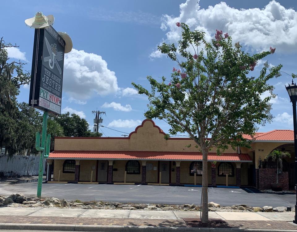 Oyster Shooters Raw Bar & Grill is set to open in the El Charro Plaza in Cocoa Village this fall.