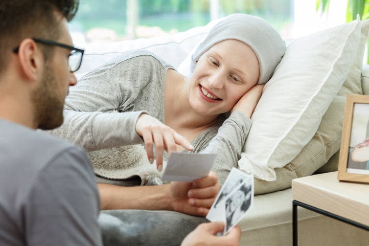 <span class="caption">Palliative care can give patients the chance to spend more time with their family.</span> <span class="attribution"><span class="source">Shutterstock</span></span>