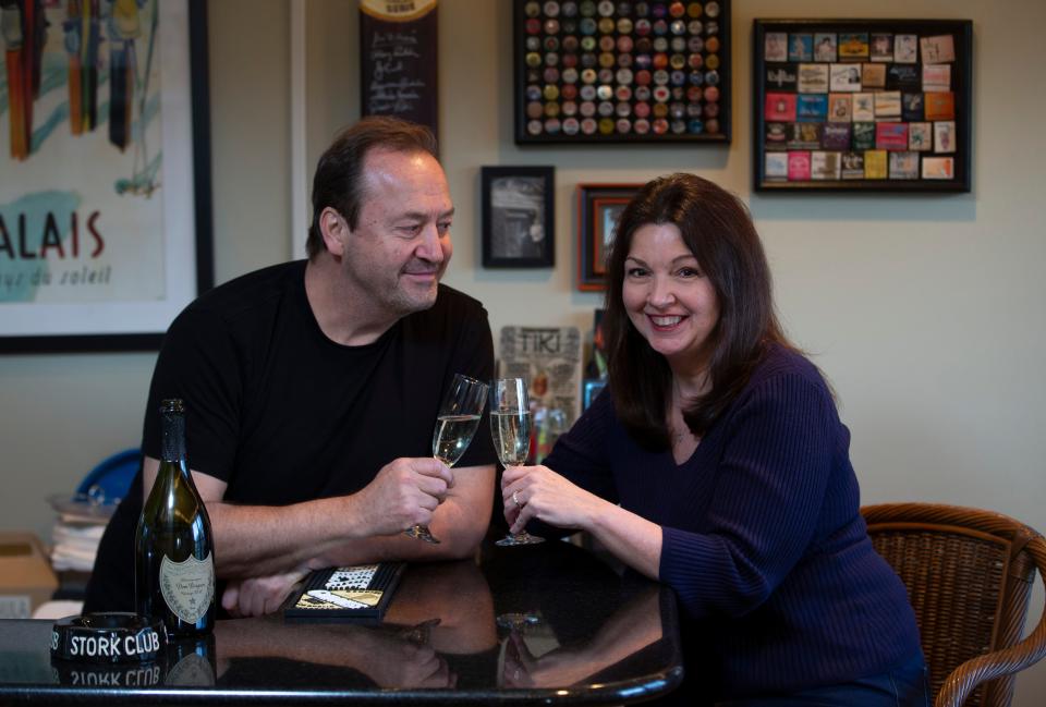 Jim Babjak, guitarist for the Smithereens, and music insider Cindy Sivak recently announced their engagement.