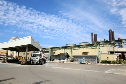 A tanker delivers fuel at the Gaza power plant in Nuseirat this week in the central Gaza Strip after a UN-brokered deal