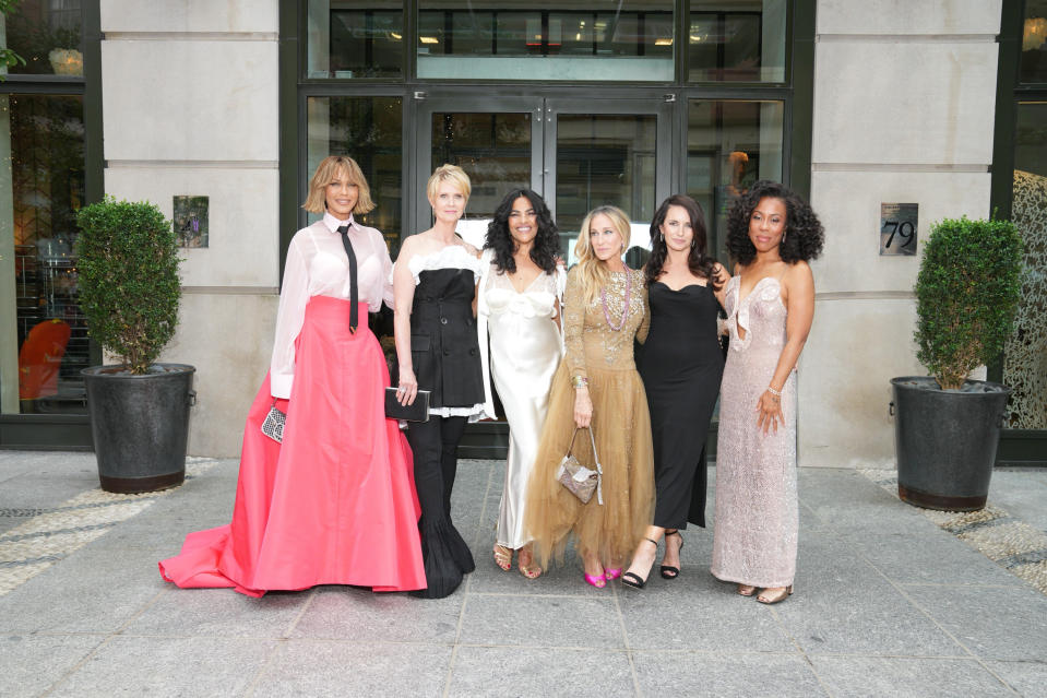 Nicole Ari Parker, Cynthia Nixon, Sarita Choudhury, Sarah Jessica Parker, Kristin Davis and Karen Pittman