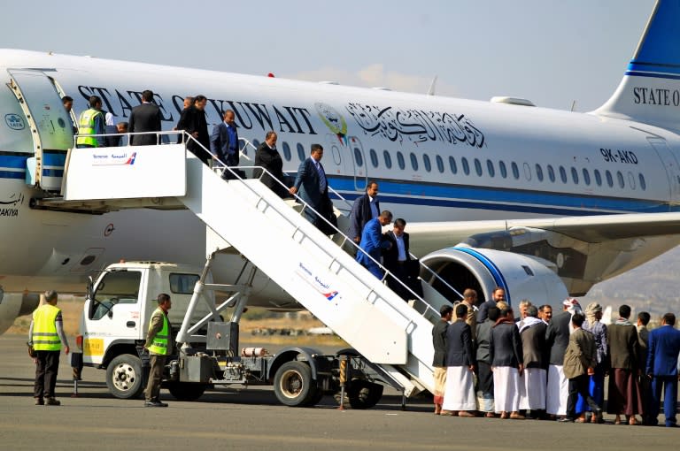 A Huthi rebel delegation returns to the Yemen capital on December 14, 2019 from peace talks in Sweden