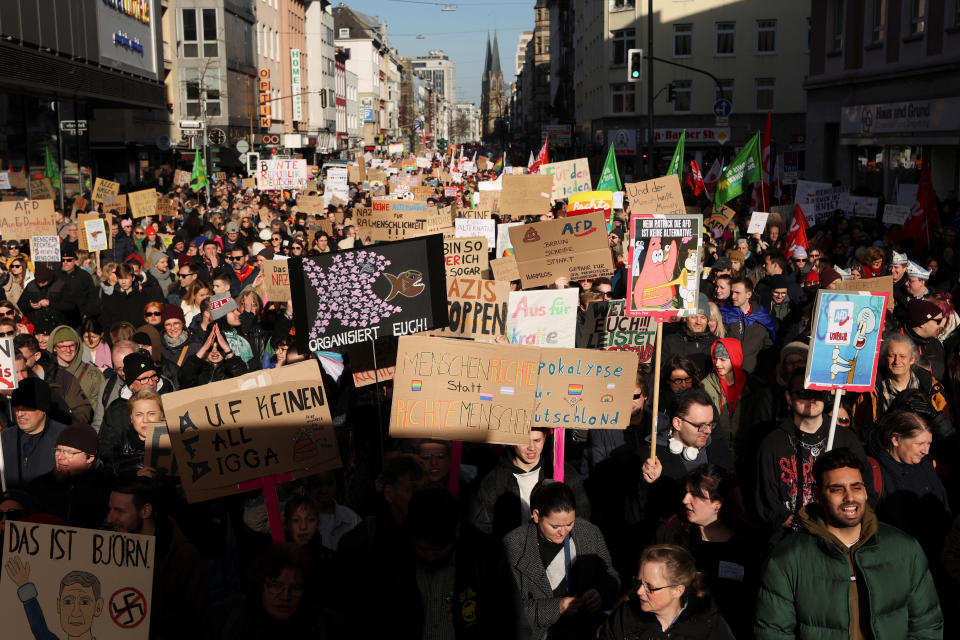 Momentaufnahme einer Demo gegen die AfD am vergangenen Samstag in Düsseldorf (Bild: REUTERS/Thilo Schmuelgen)