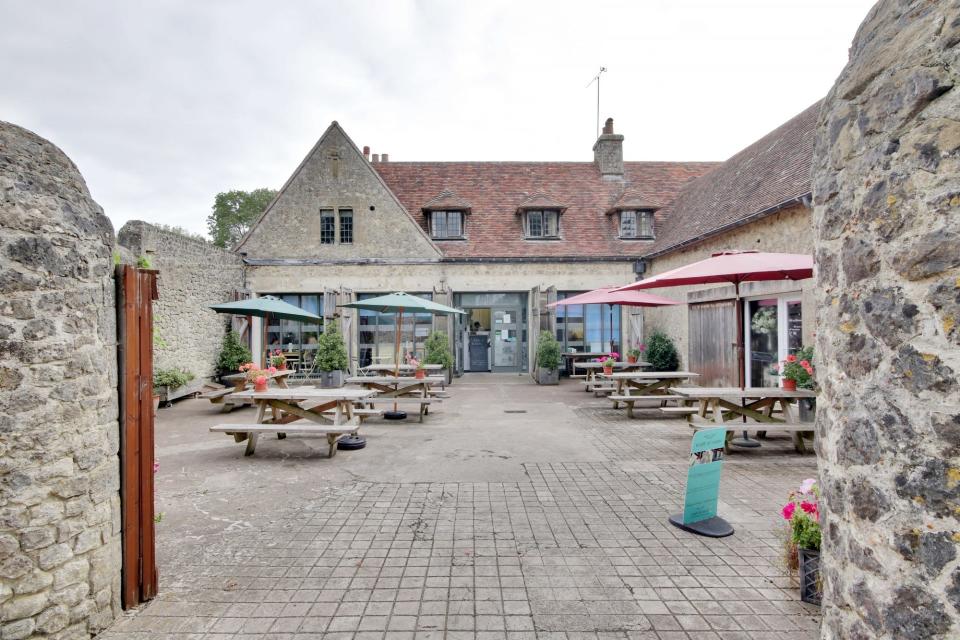Lympne Castle also has an on-site restaurant, called The Bistro.