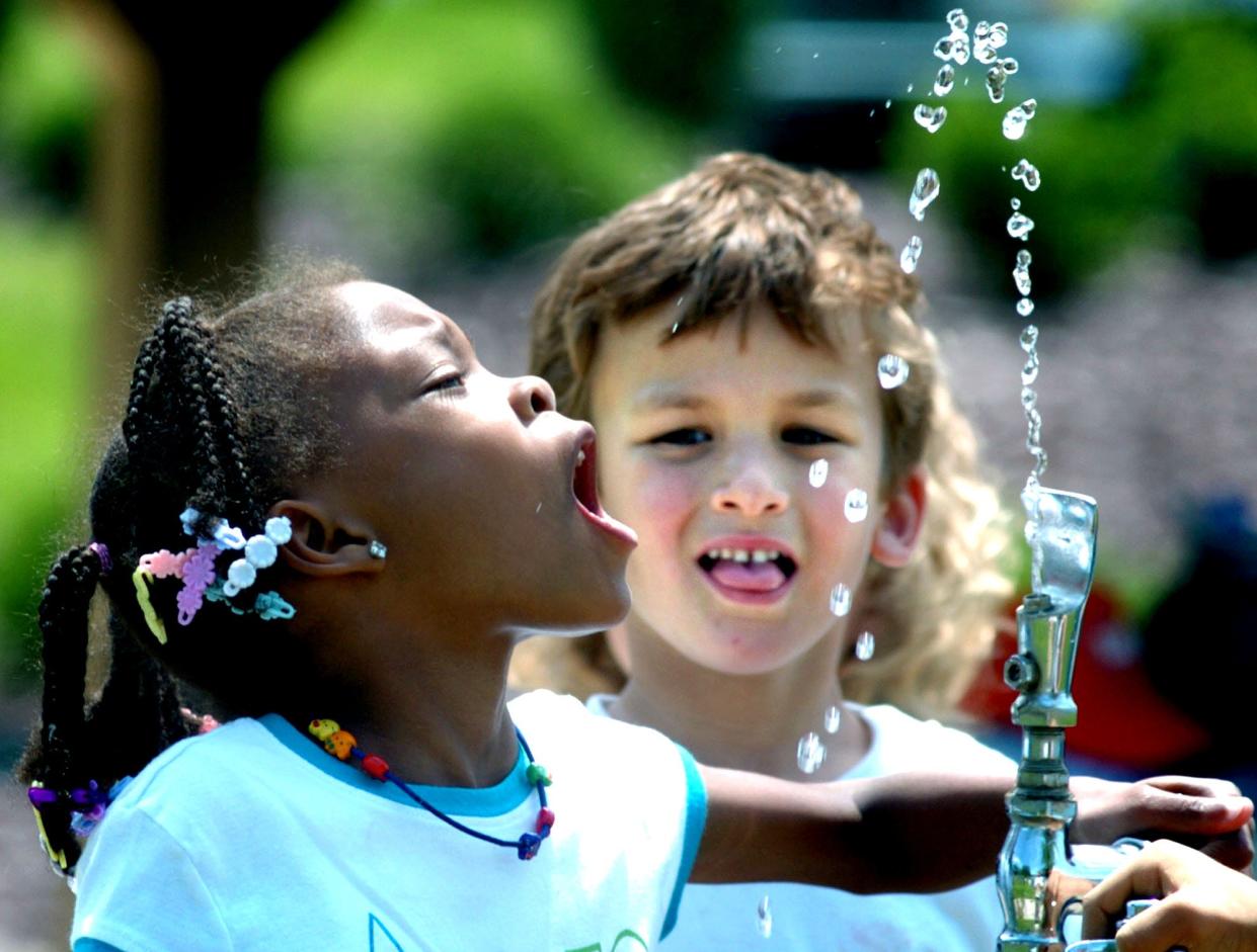 Young children whose mothers consumed higher levels of fluoride while pregnant scored slightly lower on IQ scores than their peers, according to a new study in a medical journal.