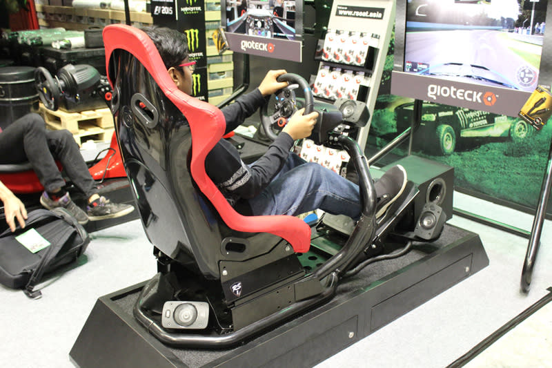 RSEAT's RS1 is probably the most expensive piece of gaming gear that you can get at Comex. The RS1 is a sit down rig that you can customize for your racing games. It has seat sliders, shifter mounts and includes all the tools you need to assemble it. It's going for $1,299. Note that only the seat and the frame comes a purchase, the rest of the set up is customized.