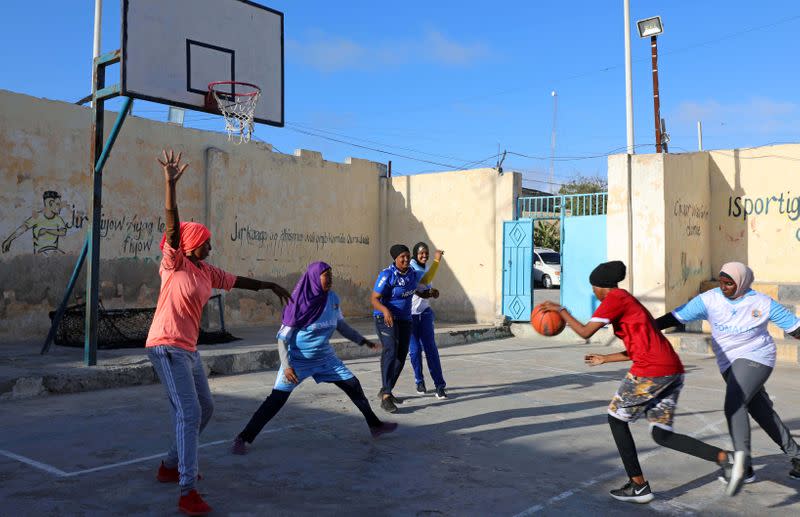 Somali women basketball team thrives under pressure in Mogadishu