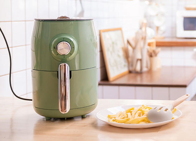 Easiest Way to Clean your Air Fryer 