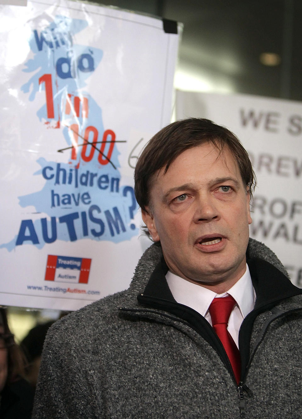 Andrew Wakefield talks to reporters at the General Medical Council in London in 2010. (Photo: Getty)