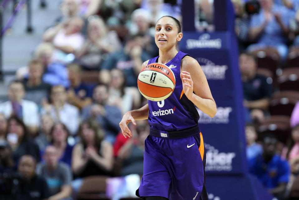 UNCASVILLE, CT - JULY 13: Phoenix Mercury guard Diana Taurasi (3) dribbles the ball up court during a WNBA game between Phoenix Mercury and Connecticut Sun on July 13, 2018, at Mohegan Sun Arena in Uncasville, CT. Connecticut won 91-87. (Photo by M. Anthony Nesmith/Icon Sportswire via Getty Images)