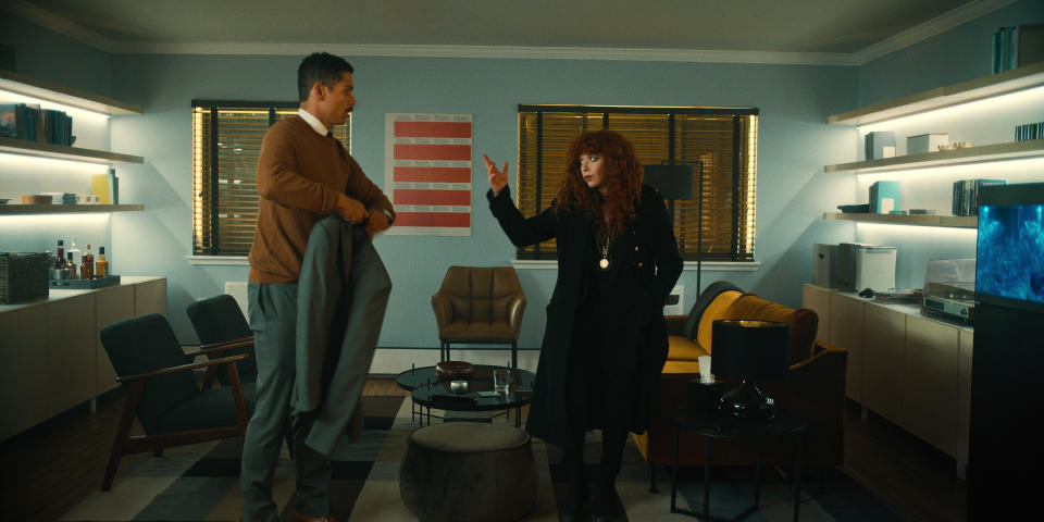 Charlie Barnett as Alan Zaveri, Natasha Lyonne as Nadia Vulvokov in Russian Doll. (Netflix)